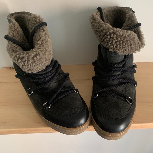 Isabel Marant Black Nowles Ankle Boots - Picture 1 of 7